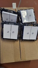 4 Stück Legrand SERIENSCHALTER 10AX, Wandeinsatz Serienschalter Kontrollwippe