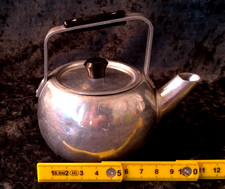 alter Wasserkessel/Kessel aus Alu Blech mit Deckel , Zubehör Puppenküche-Stube