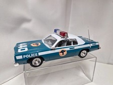 New Bright 1/18 Dodge Monaco