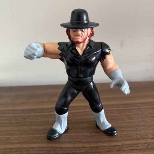 Wwf wwe hasbro the undertaker - hasbro,