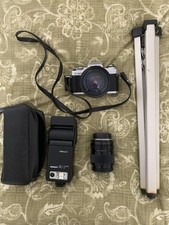 Minolta X-300 mit 2 Objektiven, Blitz und Stativ, Gebraucht Siehe Fotos