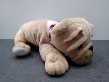 [Amek] Bulldogge Mops liegend