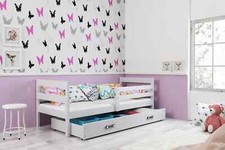 Kinderbett mit Matratze