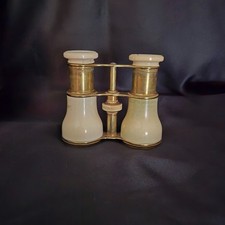 antikes Opernglas, Belle