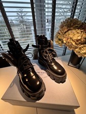 PRADA Monolith Boots, Größe