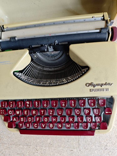 Olympia reiseschreibmaschine - olympia,