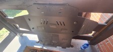Unterfahrschutz/Motorabdeckung