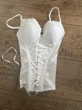 Triumph Corsage Korsage weiss