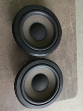 Zwei Tieftöner von Jamo