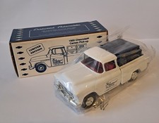 ERTL 1:25 1955 Chevrolet Cameo Pick-Up Truck Eastwood Company Limited Edition
