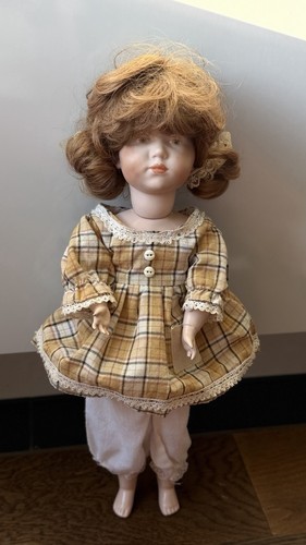 Porzellan puppe reproduction - porzellan,