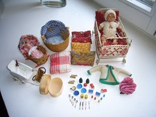 PUPPENHAUS, Konvolut, Schildkröt Baby 12 1/2, Bettchen Metall, Wiege, Janker,alt