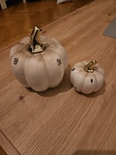 Dekokürbisset von NANU Nana. In Beige und Gold.