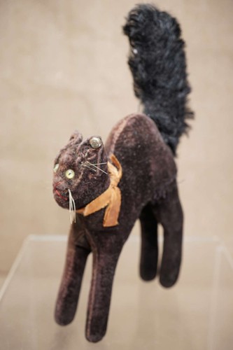Alte steiff buckelkatze - alte,