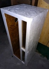 Älteres OSB-Terrarium