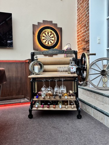 Hausbar restaurierte - hausbar, -restaurierte