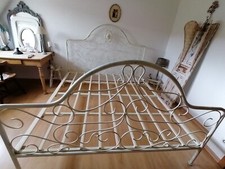 Metallbett 180x200 Loberon antikcreme, wie neu