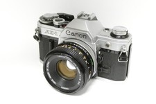 Canon AE-1  mit  FD 1,8 / 50 mm  S.C. Objektiv analoge SLR AE1