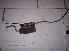 Opel Omega B : ZV-Motor für Tankklappe