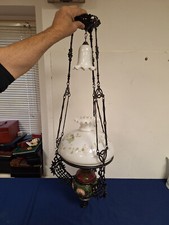 Schöne alte Petroliumlampe um