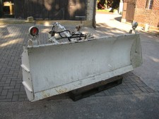 Erdschild Schneeschild Erdhobel Schild Unimog Schlepper Schmidt benutzt BW Nr2