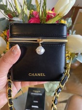 N1 Chanel Pouch Makep Earbuds