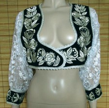 BESTICKTE TRACHTENBLUSE -