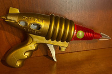 Vintage Space Pilot X-Ray Gun
