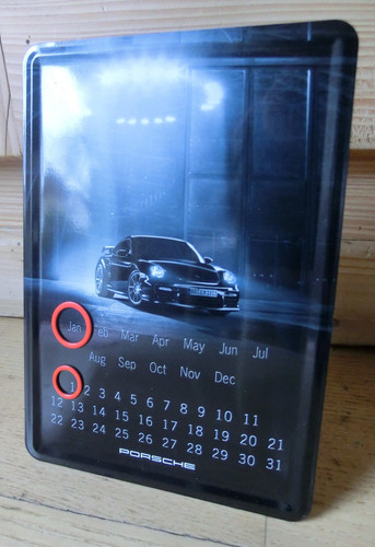 Porsche ewiger kalender - porsche, blech