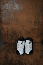 Jordan 12 Retro "Taxi"Basketball Baby Sneaker Gr 22 Farbe weiss/schwarz