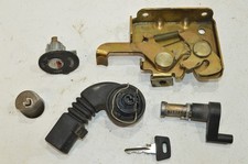 PIAGGIO QUARTZ NSP 50 LC SCHLOSS SCHLOSSSATZ ZÜNDSCHLOSS SITZBANKVERRIEGELUNG