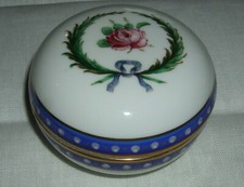 Porzellan Deckeldose mit