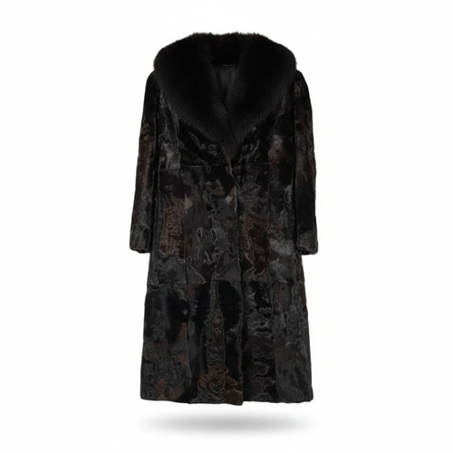 Eleganter pelzmantel mit - eleganter,