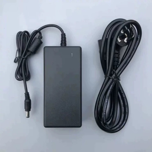 Netzteil-Adapter-Ladegerät