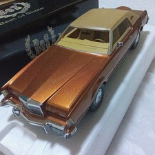 Lincoln Continental Mark IV