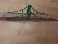 BRIO 32731 Brücke mit Auf-/Abfahrt- u. Ausgleichschiene und 2x B.-Stützen - TOP!