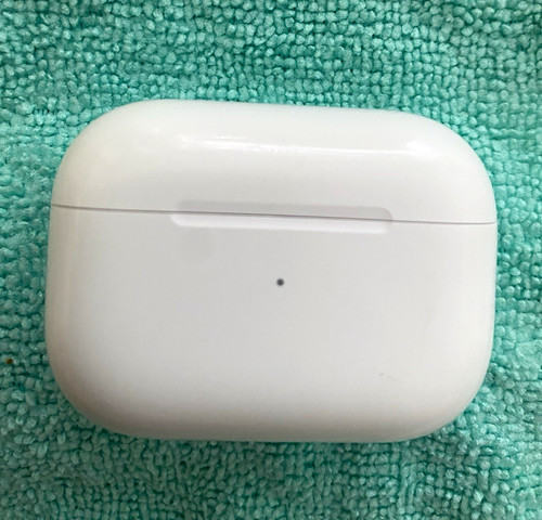 Apple airpods pro ladecase - apple,