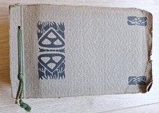 altes Postkartenalbum mit 100