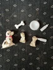 "Barbie" Mutter-Hund mit 2 Welpen und Zubehör- Vintage