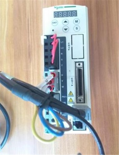 Used 1pc lxm23du01m3x servo - used,