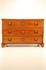 Seltene Louis Seize Kommode in Kirschbaum um 1790