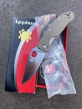 Spyderco Tenacious mit CPM-M4