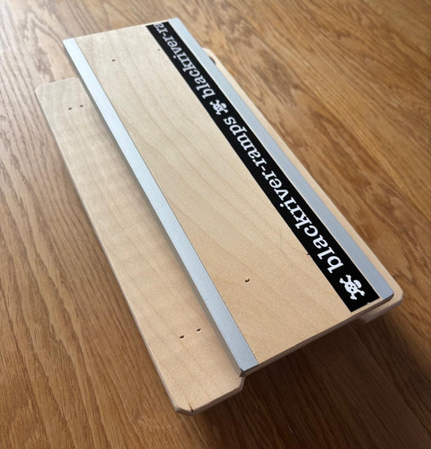 Blackriver fingerboard table - blackriver,