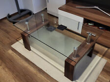 Couchtisch aus Nußbaumholz & Glas