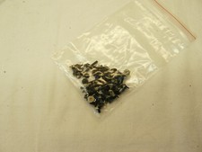 Schrauben aus einem LENOVO THINKPAD E555 TYPE 20DH