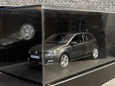 SEHR RAR Volkswagen Polo 6R 1:43 Schuco VW Grau Modellauto Diecast Dealer