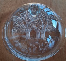 Käseglocke Teller und