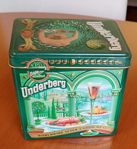 Grüne blechdose von underberg - blechdose,