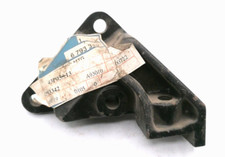 6793342 Originaler Motorhalter