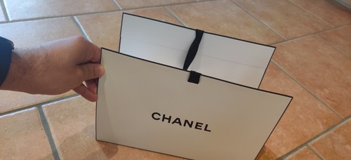 Leerer chanel karton - leerer,